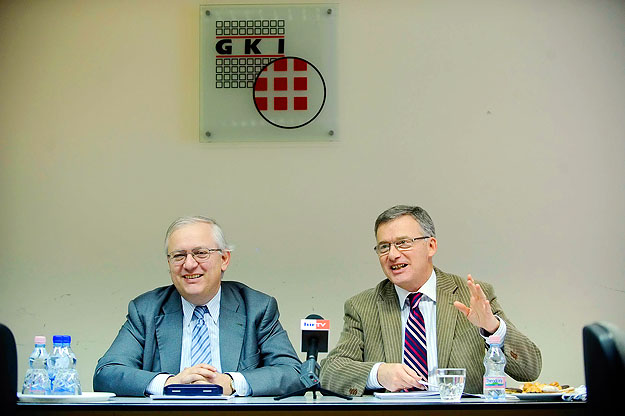 Akar László és Vértes András szerint az önkormányzati reform a legsürgetőbb