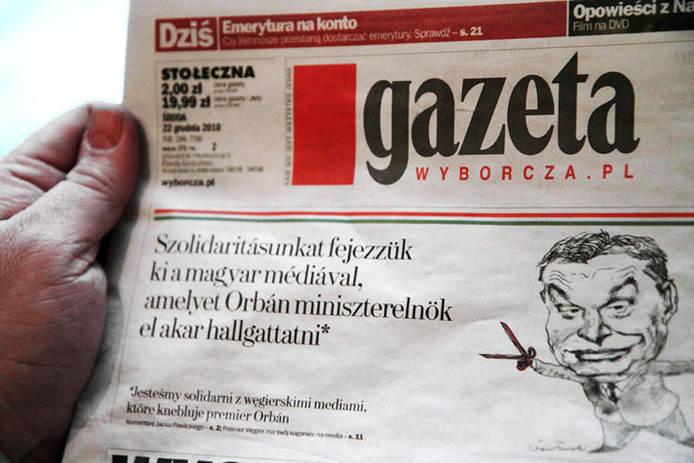 Magyar nyelvű címlappal fejezi ki szolidaritását a Gazeta Wyborcza