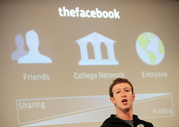 Szédítő tempóban nőtt Mark Zuckerberg Facebookja