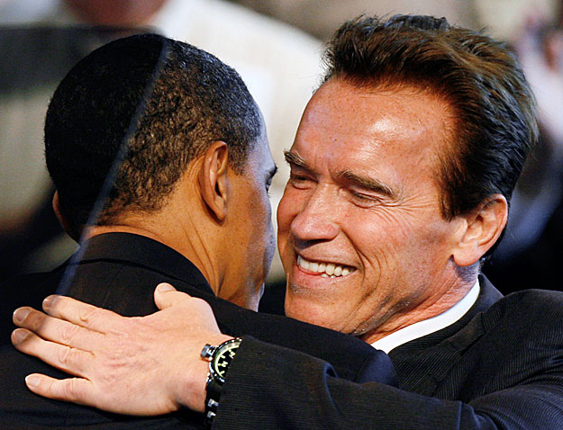 Schwarzenegger Obamát öleli - bejelentkezett energiafelelősnek