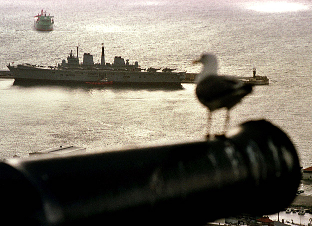 HMS Invincible kiöregedett anyahajó