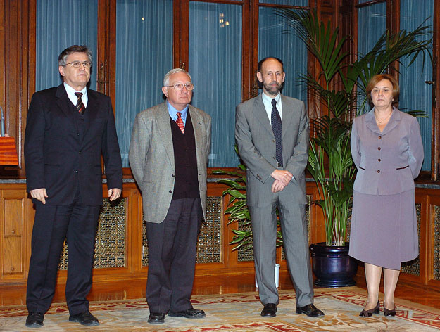A monetáris tanács négy új tagja 2005. január 31-én: Bánfi Tamás, Csáki Csaba, Bihari Péter és Neményi Judit