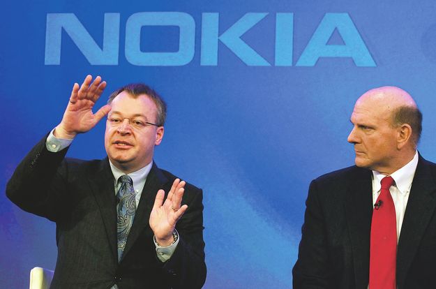 Stephen Elop, a Nokia és Steve Ballmer, a Microsoft első embere