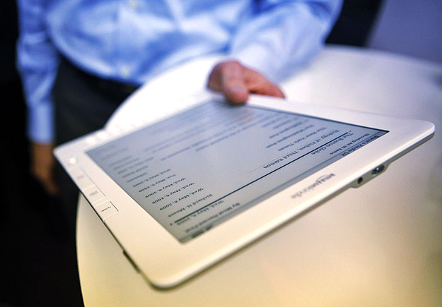 Könyvtár a kézben: a Kindle DX elektronikus olvasó