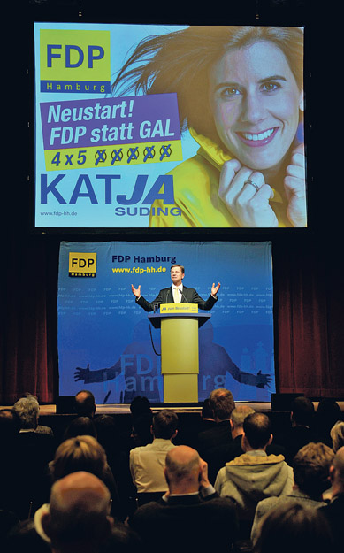 Westerwelle külügyminiszter, az FDP liberális párt vezetője kampányol