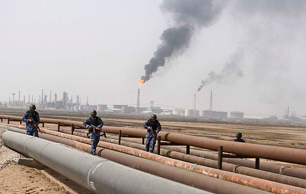 Az olajpiacon mindenki az észak-afrikai és közel-keleti fejleményekre figyel – tegnap is folyamatos volt az iraki vezetékek ellenőrzése