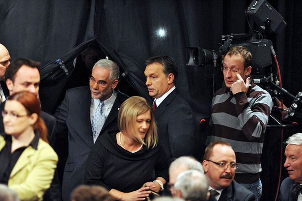 Orbán biztosra ment